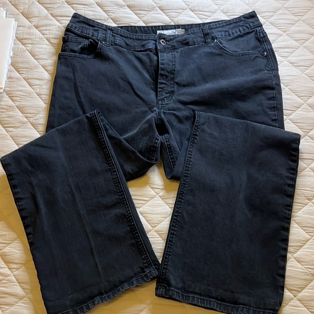 Chicos Platinum Black Jeans Size 3 short